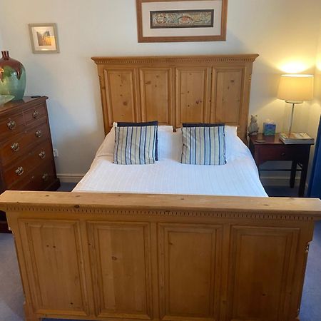Beautiful Private Room With Kingsize Bed And Large Private En-Suite Peterborough Eksteriør billede