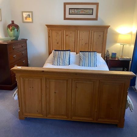 Beautiful Private Room With Kingsize Bed And Large Private En-Suite Peterborough Eksteriør billede