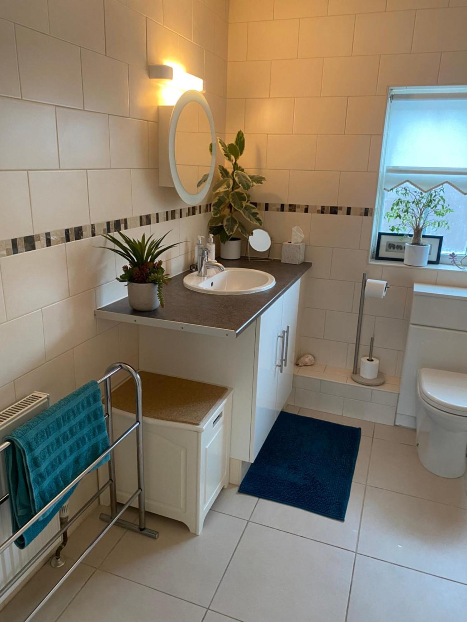 Beautiful Private Room With Kingsize Bed And Large Private En-Suite Peterborough Eksteriør billede